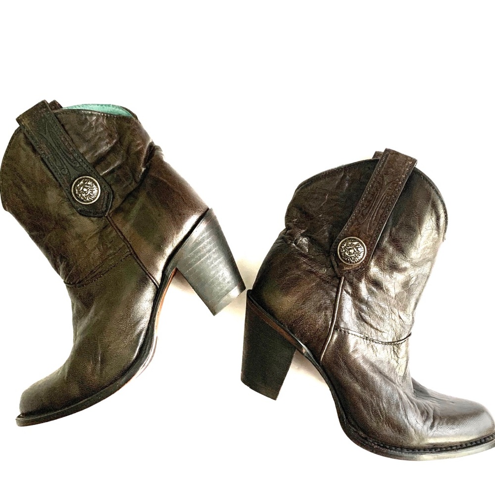 CORRAL Handcrafted Women’s Ankle Booties - Picture 5 of 7